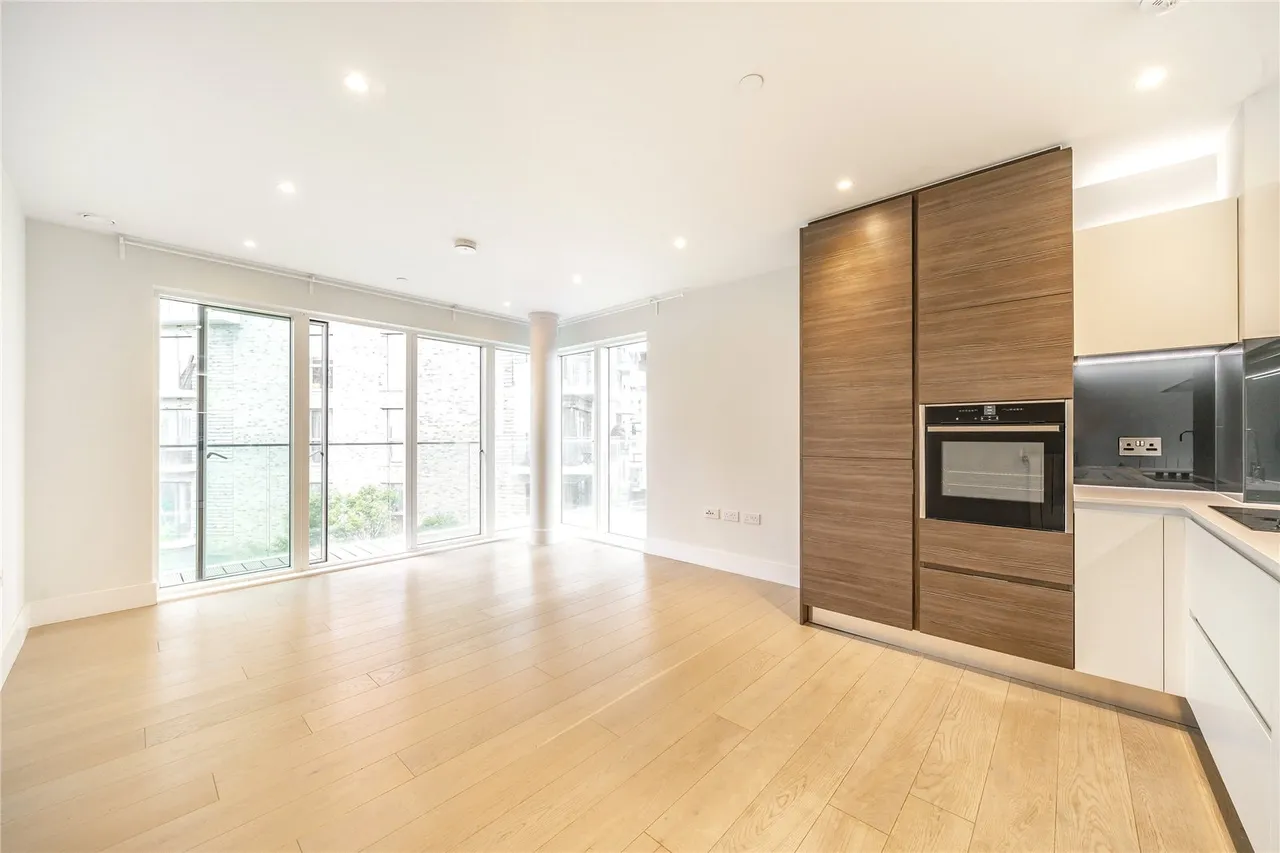 Kidbrooke Park Road, London, SE3, photo 3