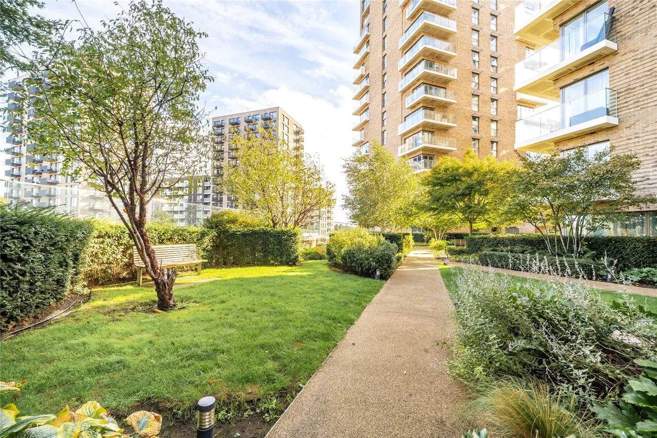 Kidbrooke Park Road, London, SE3, photo 7