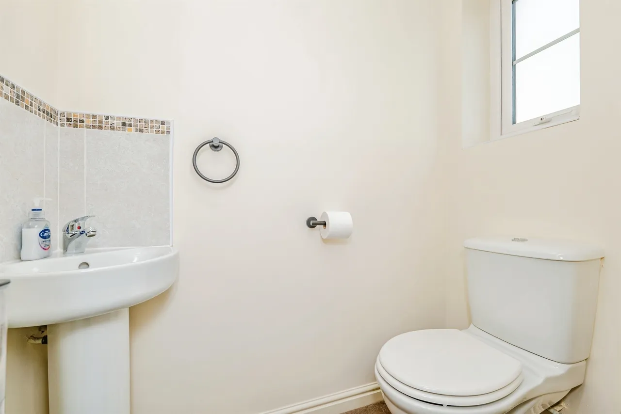 Ffordd Y Dolau, Llanharan, CF72, photo 7