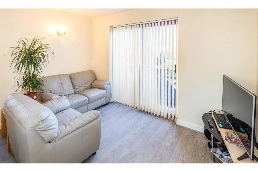 Alexandra Court, Kenilworth, CV8, photo 2