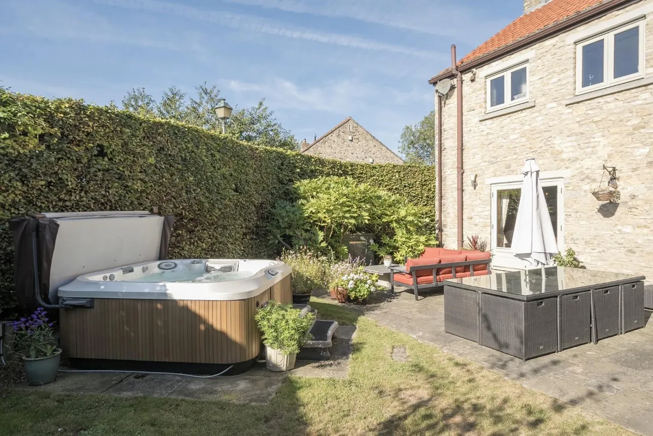 Main Street, Monk Fryston, LS25, photo 19
