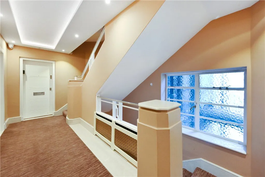 South Audley Street, London, W1K, photo 25
