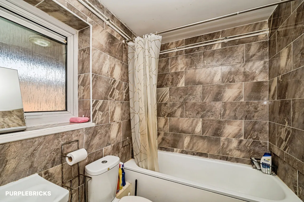 Baker Street, High Wycombe, HP11, photo 8