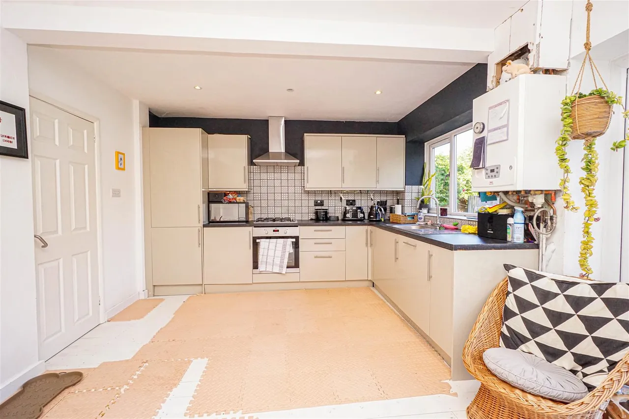 3 bed house for sale, Harold Road, Hastings