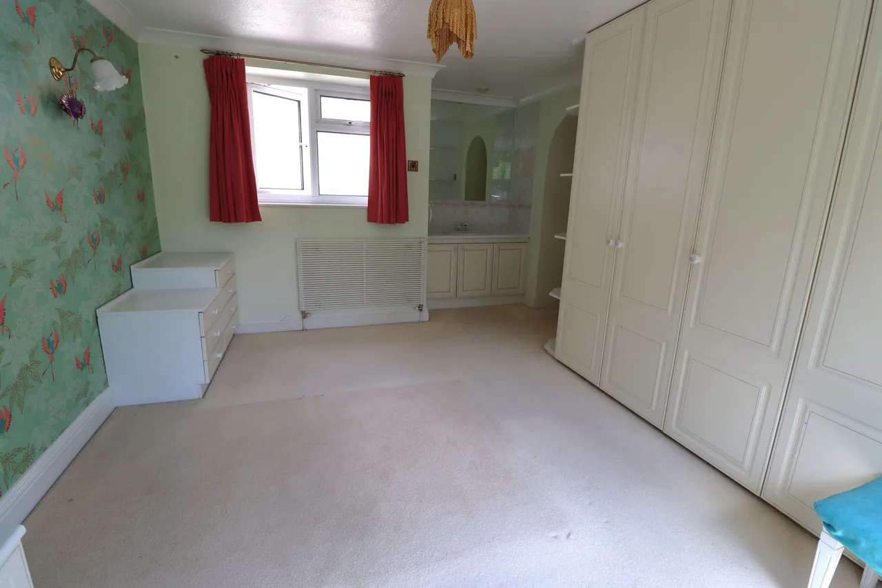 Elm Drive, Rayleigh, Essex, SS6 8AB, photo 10