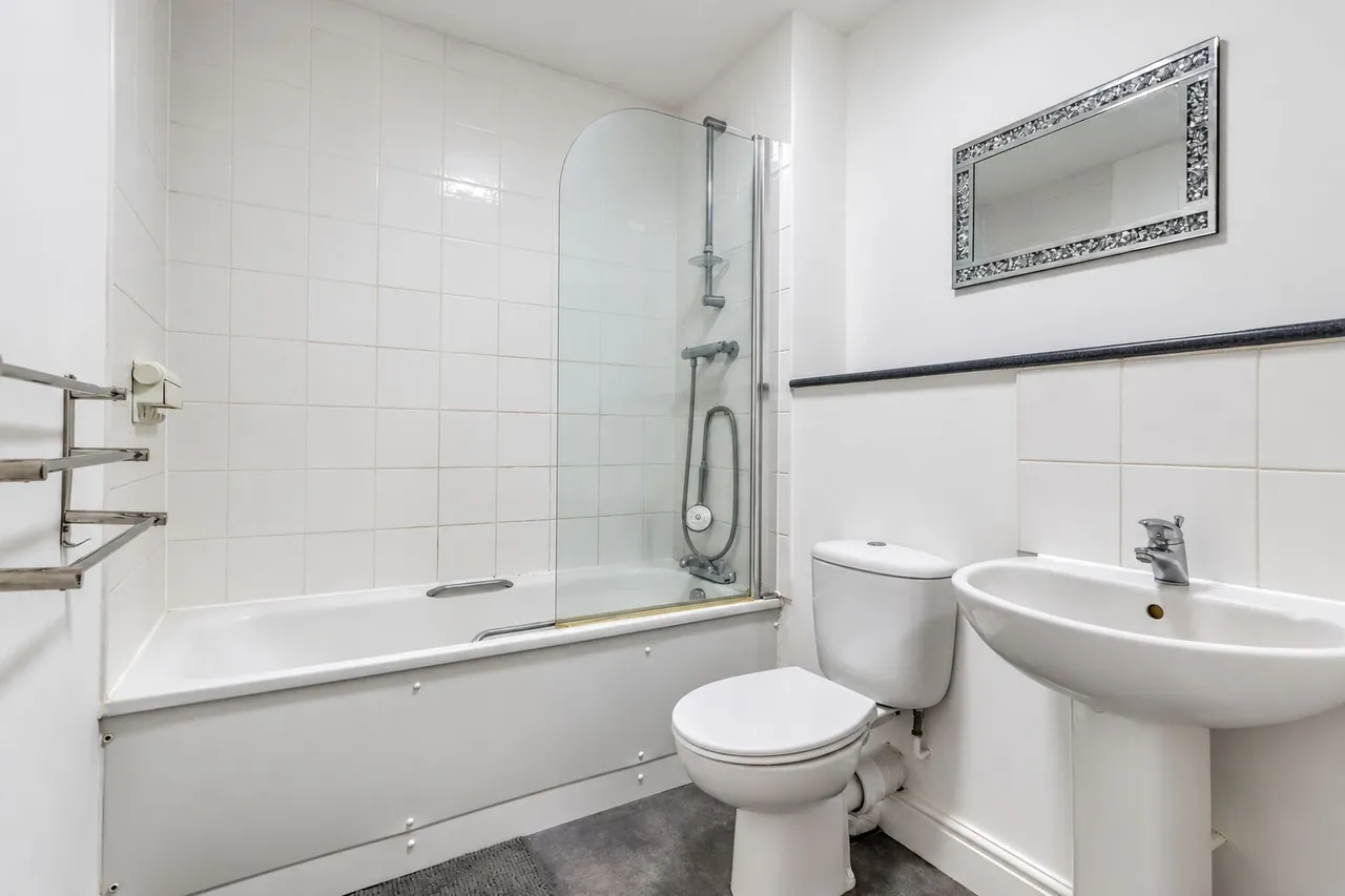 Freer Crescent, High Wycombe, HP13, photo 6