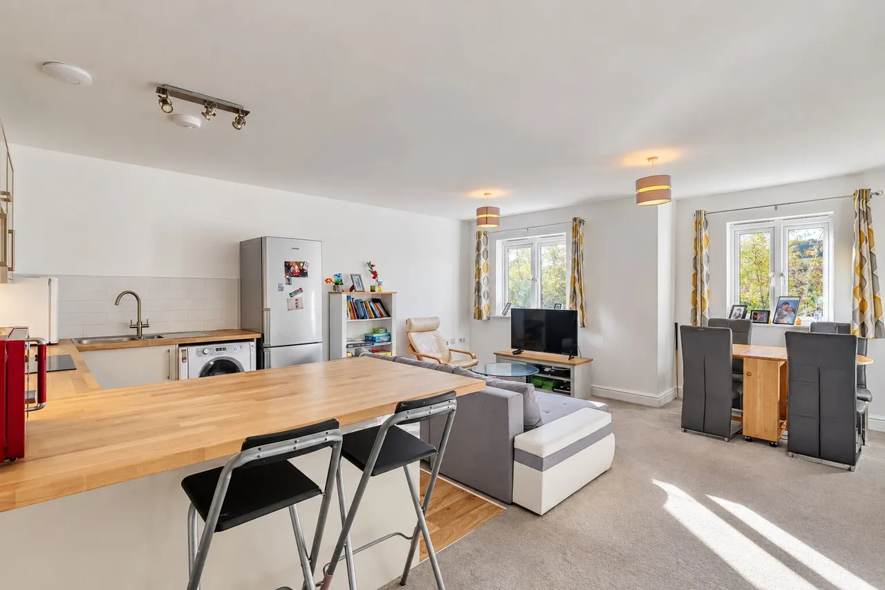 Freer Crescent, High Wycombe, HP13, photo 2
