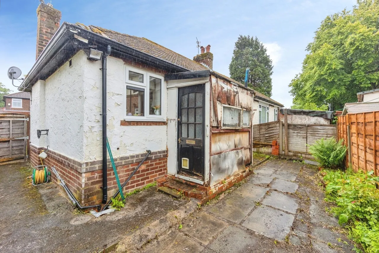 Lawrence Road, Urmston, M41, photo 9