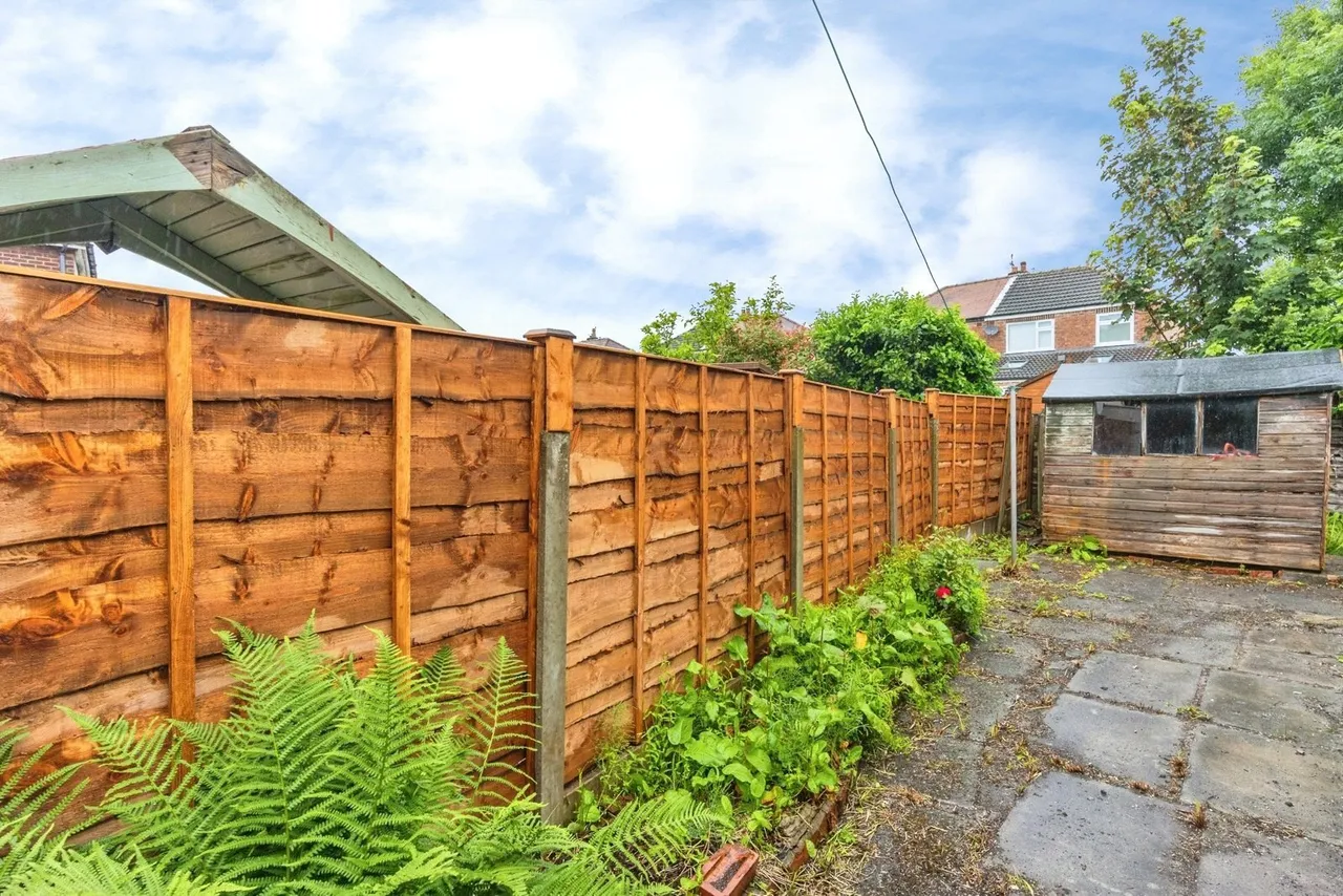 Lawrence Road, Urmston, M41, photo 14