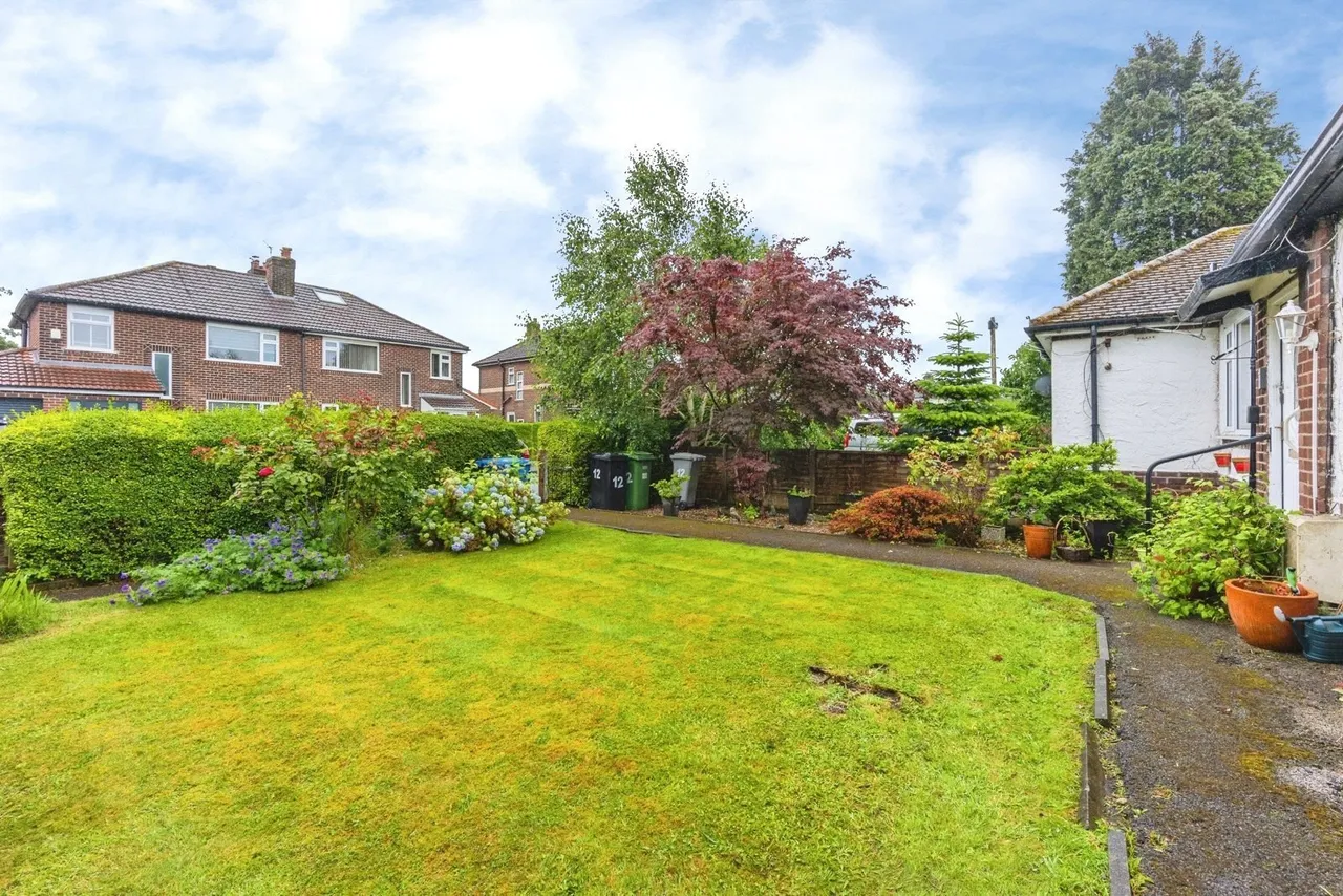 Lawrence Road, Urmston, M41, photo 6
