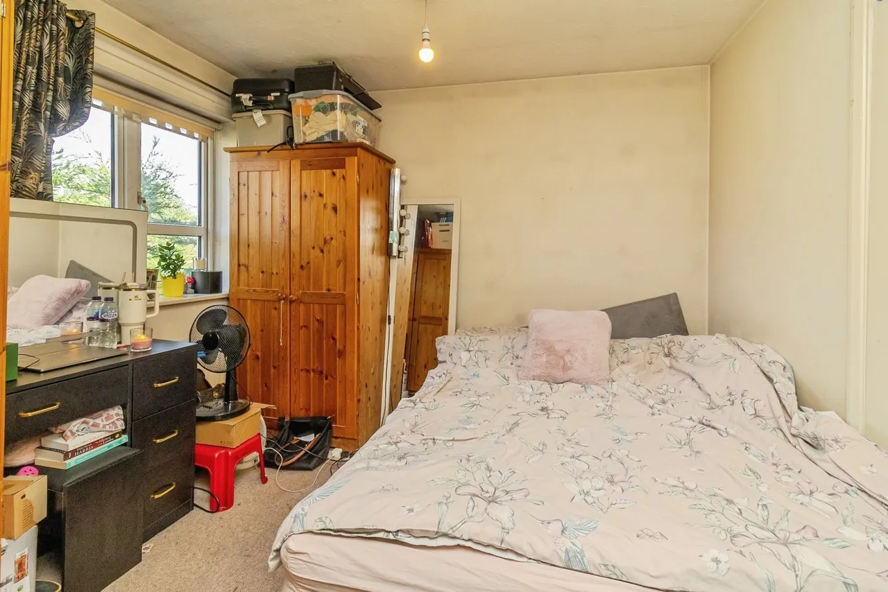 Wardle Place, Oldbrook, Milton Keynes, Buckinghamshire, MK6, photo 8