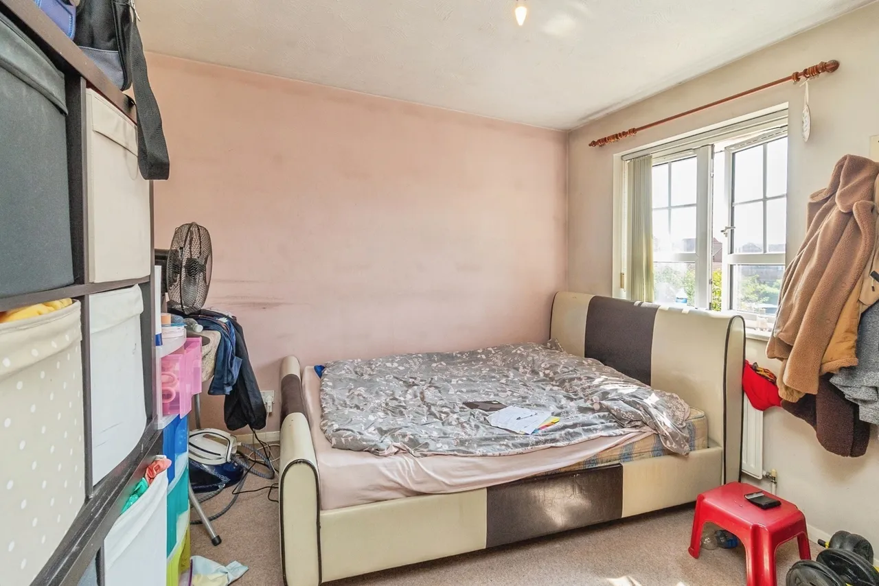 Wardle Place, Oldbrook, Milton Keynes, Buckinghamshire, MK6, photo 9