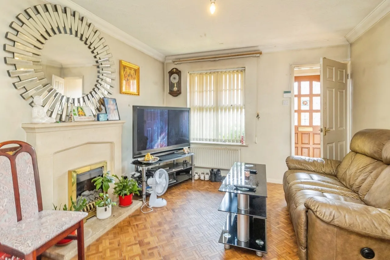 Wardle Place, Oldbrook, Milton Keynes, Buckinghamshire, MK6, photo 18