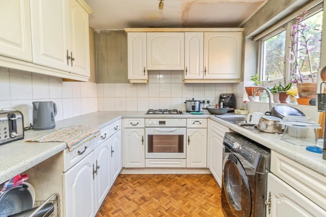 Wardle Place, Oldbrook, Milton Keynes, Buckinghamshire, MK6, photo 17