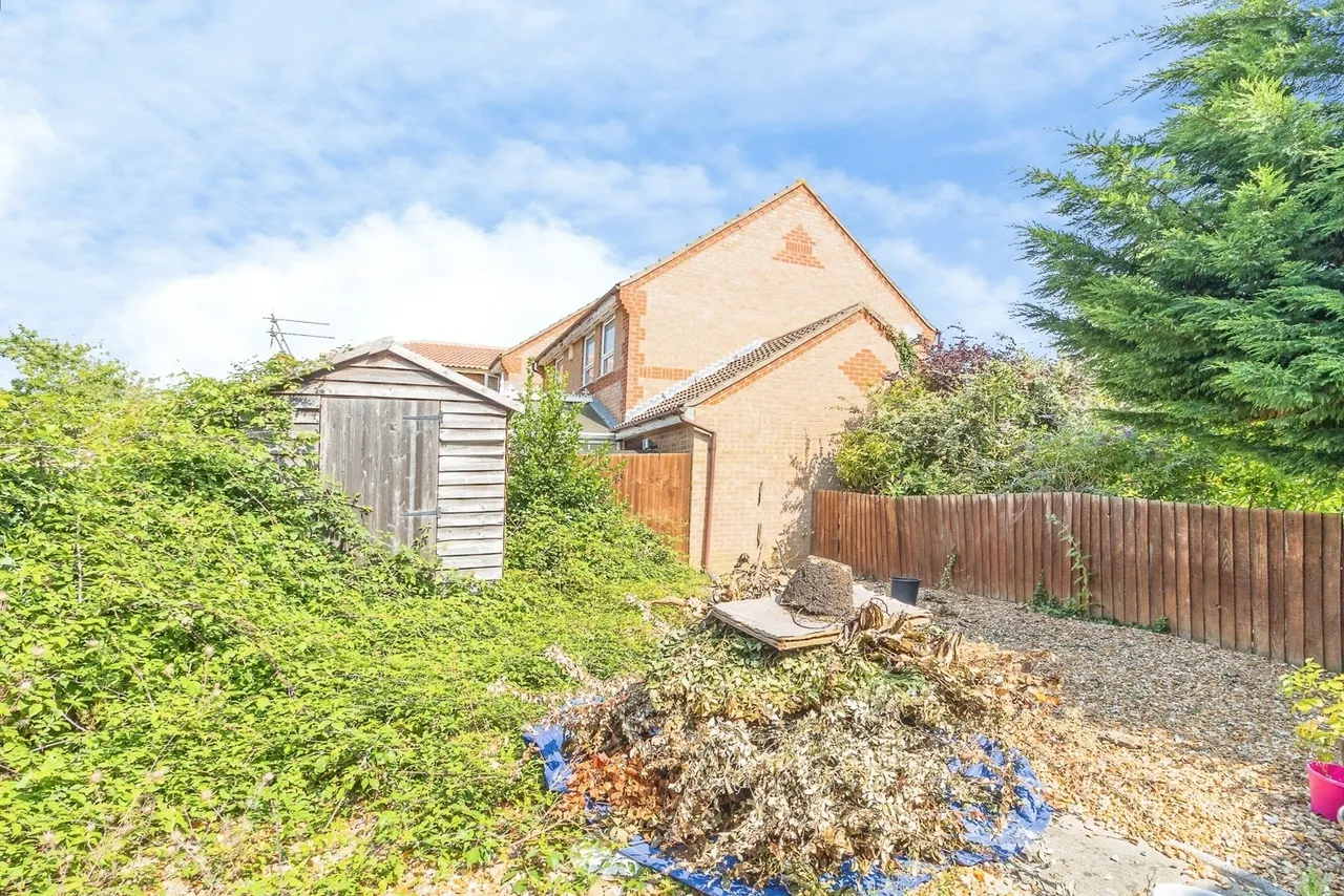 Wardle Place, Oldbrook, Milton Keynes, Buckinghamshire, MK6, photo 12