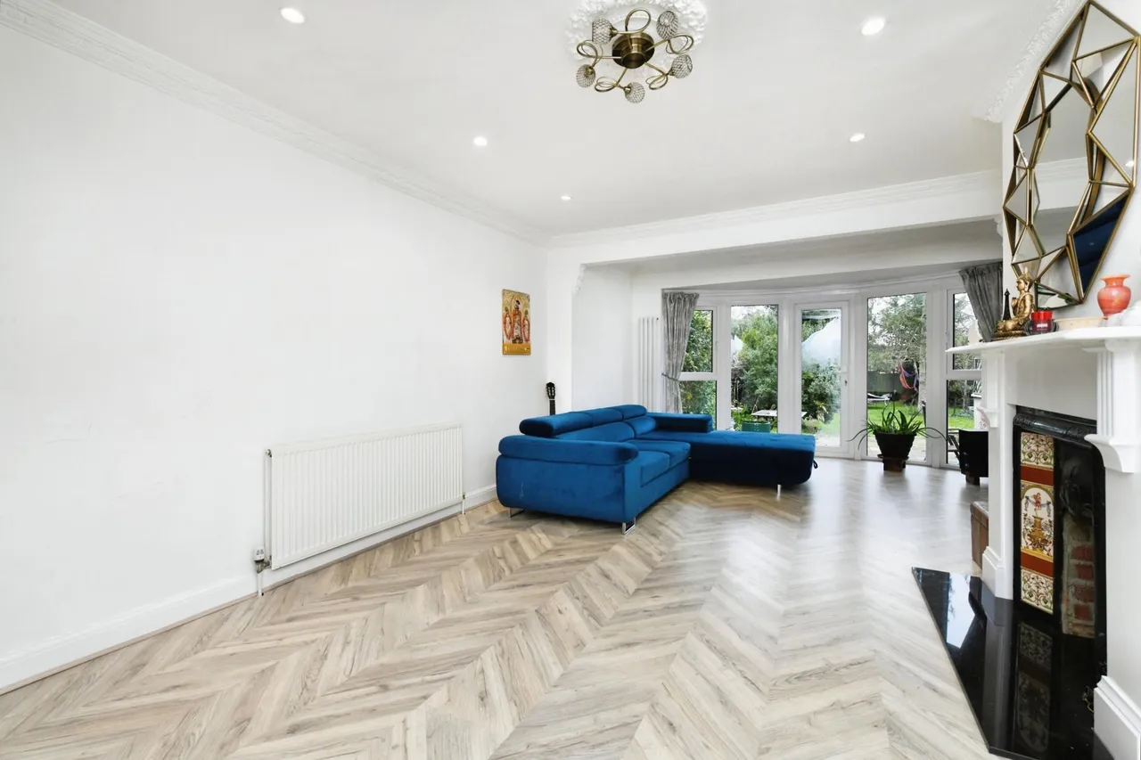 Vista Road, Wickford, SS11, photo 6