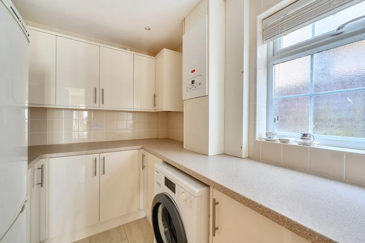 Denham Way, Denham, UB9, photo 9