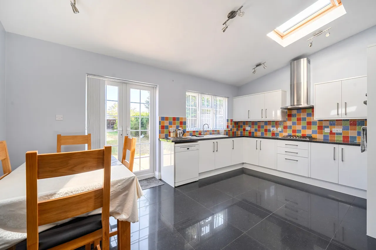 Denham Way, Denham, UB9, photo 3