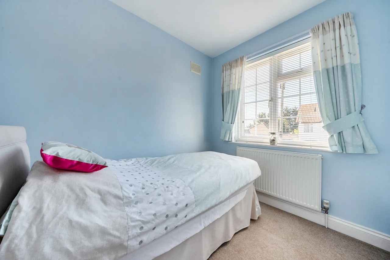 Denham Way, Denham, UB9, photo 13