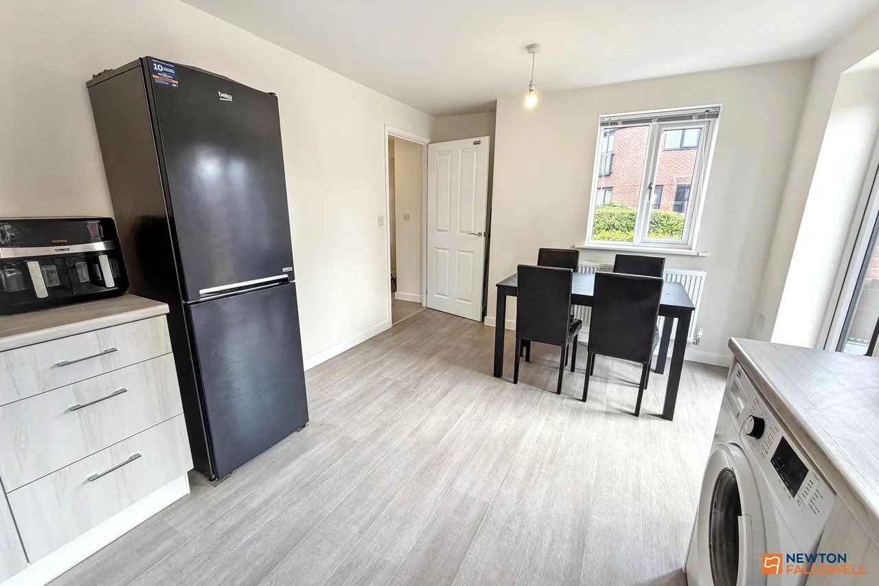 Noble Close, Gunthorpe, PE4, photo 4