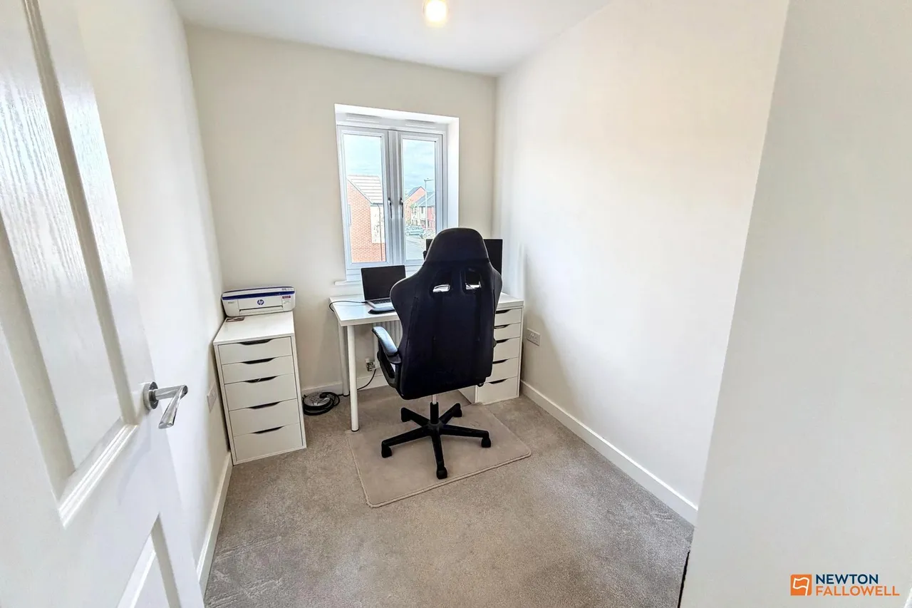 Noble Close, Gunthorpe, PE4, photo 14