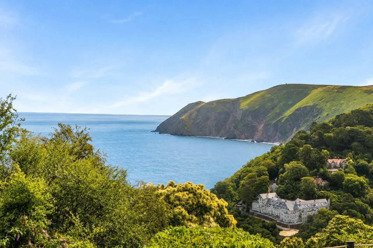 Castle Hill, Lynton, EX35, photo 32