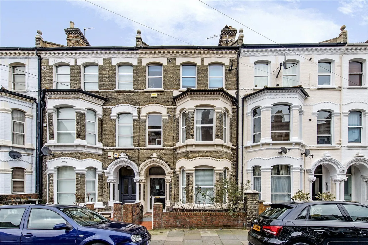 2 bed flat for sale — Mayflower Road, Clapham, London, SW9