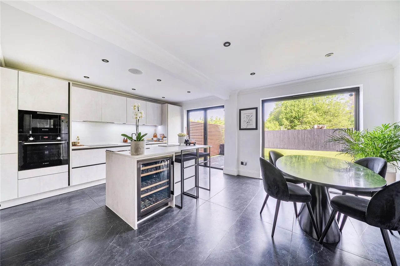 4 bed house for sale — Badgers Rise, Badgers Mount, Sevenoaks, Kent, TN14 7AW
