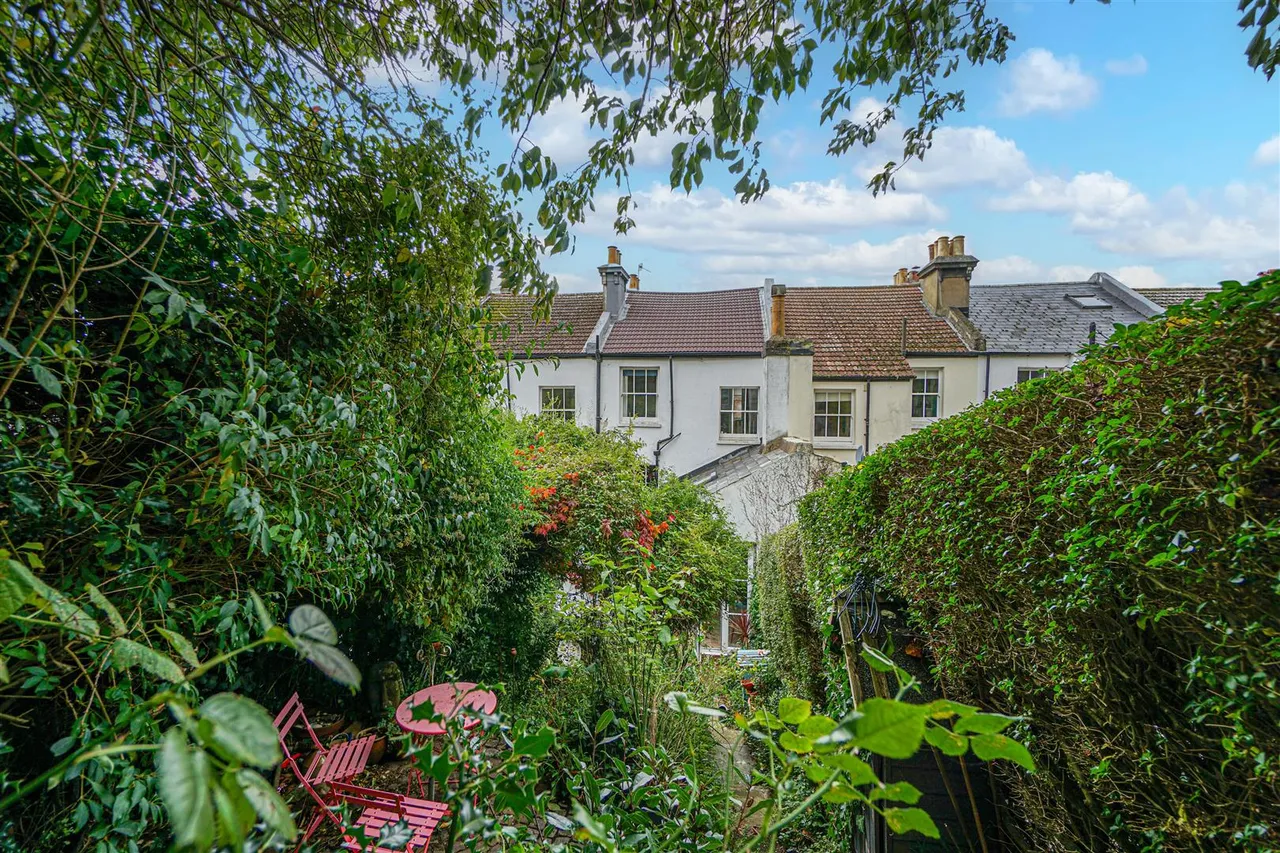 St Helens Road, Hastings, photo 14