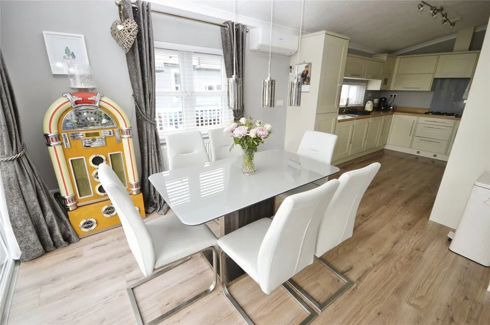 Peninsula Crescent, Hoo, Kent, ME3, photo 6