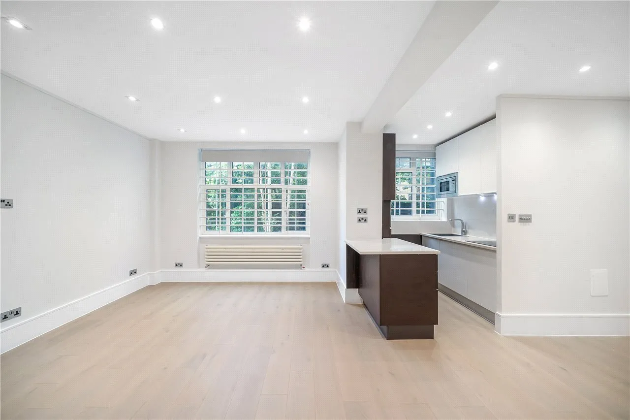 Kenton Court, Kensington High Street, London, W14, photo 7