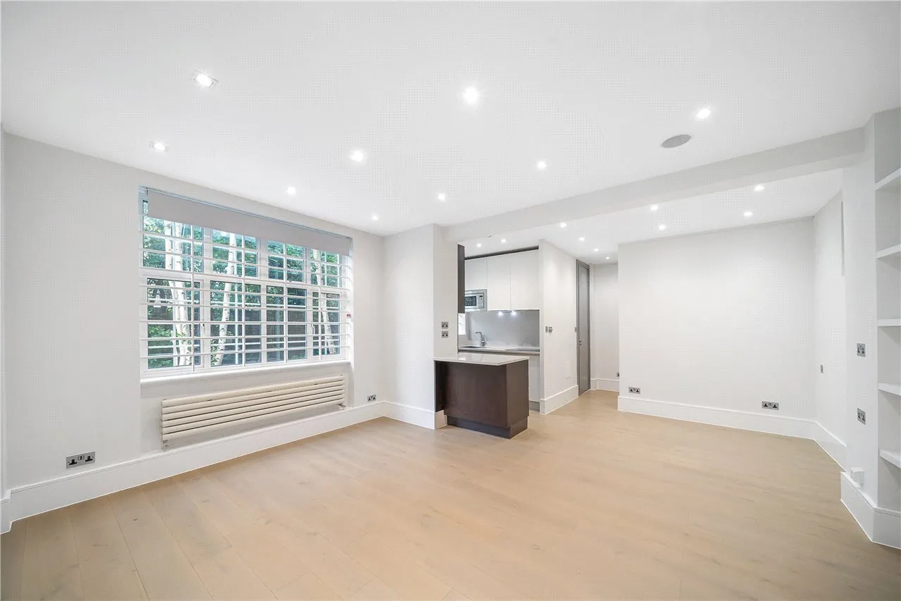 Kenton Court, Kensington High Street, London, W14, photo 5