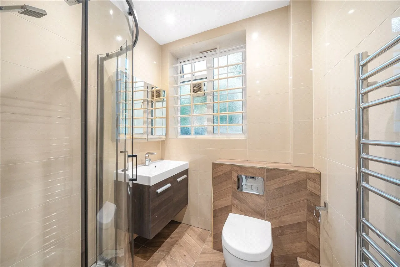 Kenton Court, Kensington High Street, London, W14, photo 3