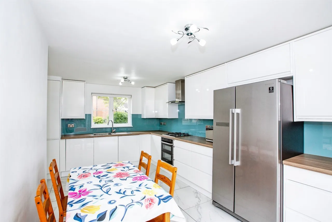 Woolthwaite Lane, Lower Cambourne, Cambridge, photo 6