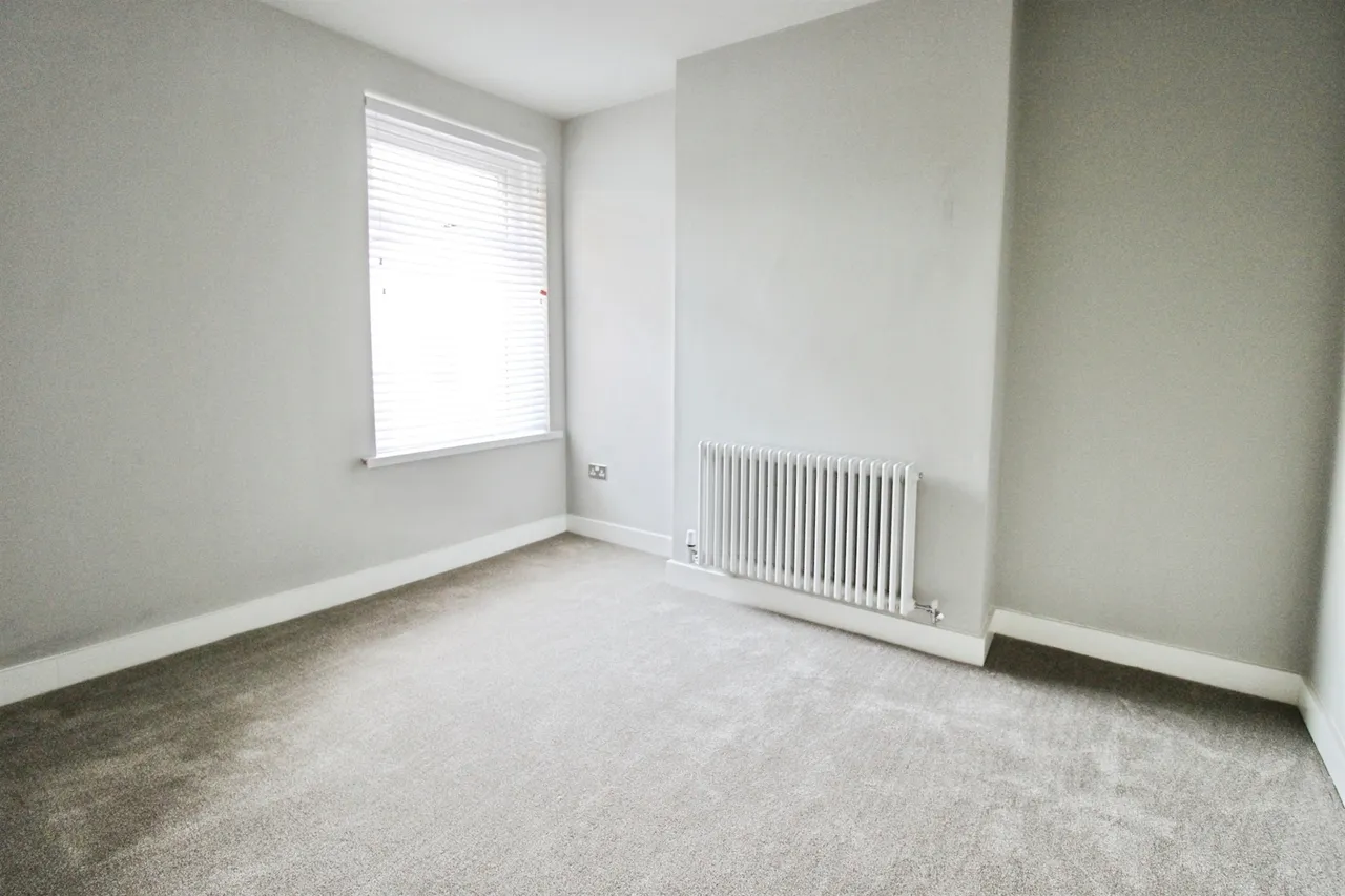Andrew Road, Penarth, CF64, photo 17