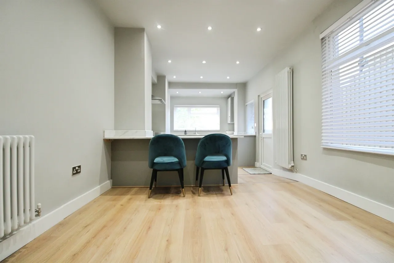 Andrew Road, Penarth, CF64, photo 3