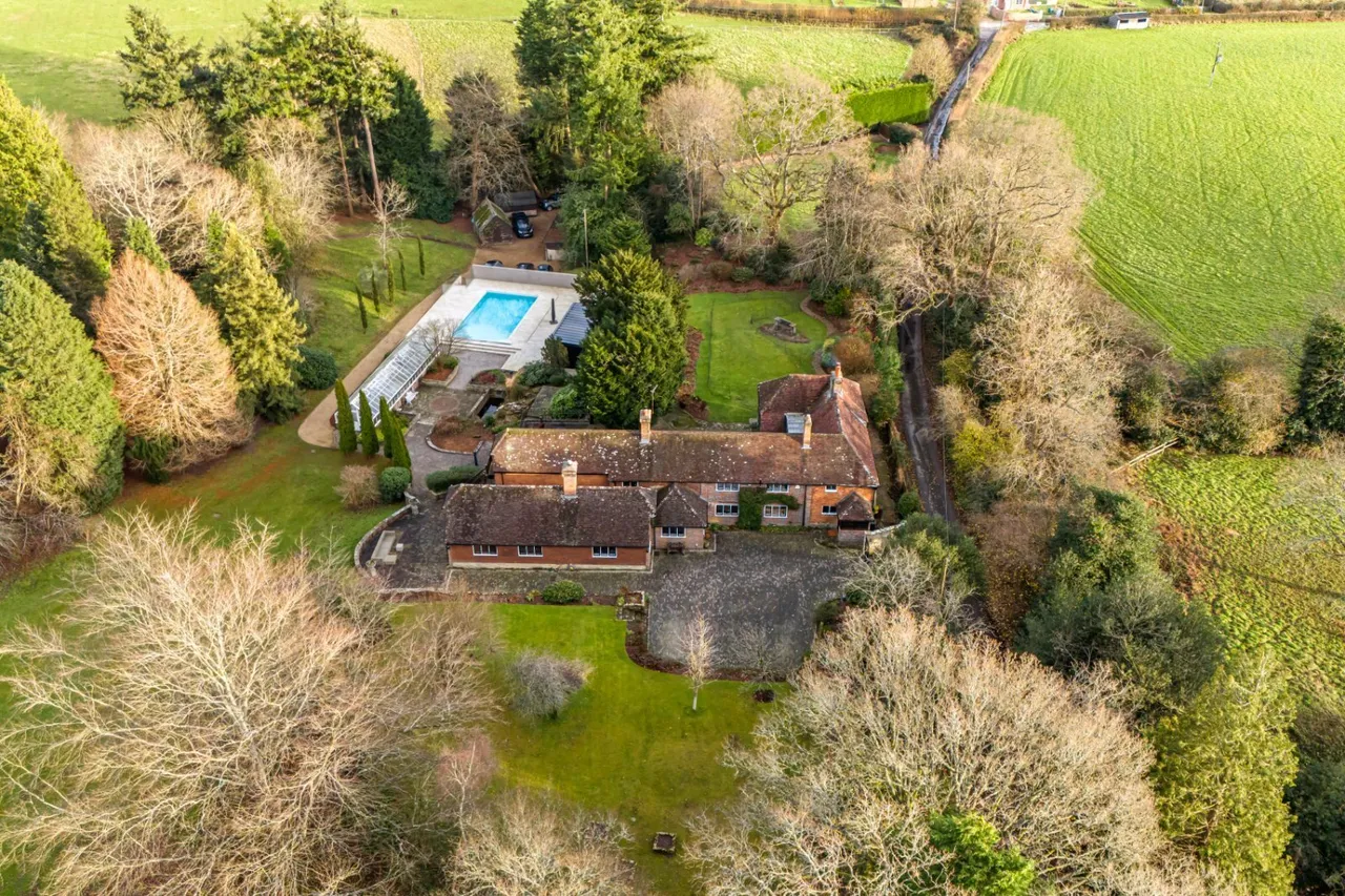 5 bed house for sale, Burrells Lane, Maresfield, TN22