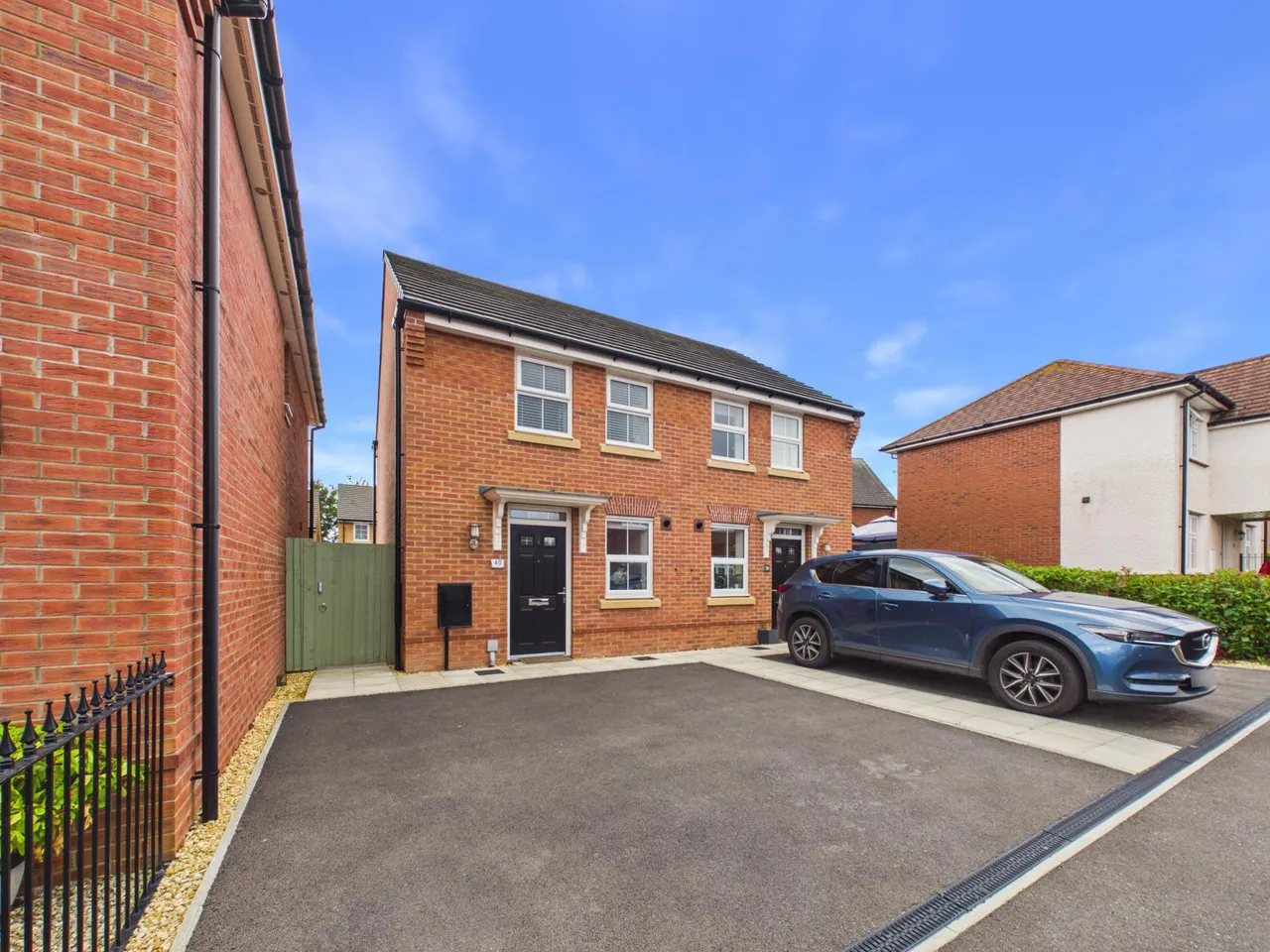 Heol Sirhowy, Caldicot, NP26, photo 2