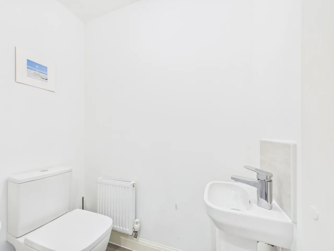 Heol Sirhowy, Caldicot, NP26, photo 8