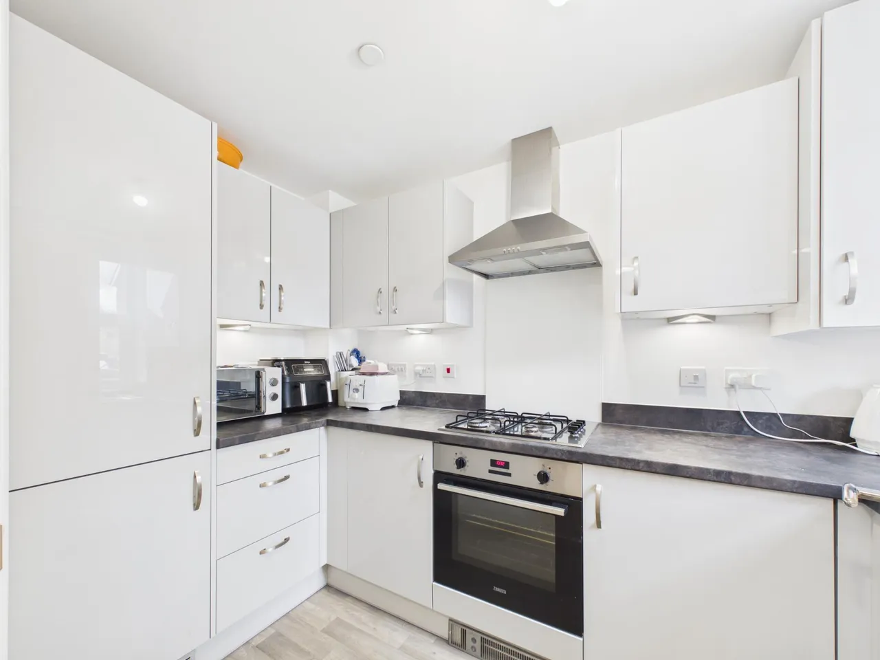 Heol Sirhowy, Caldicot, NP26, photo 7