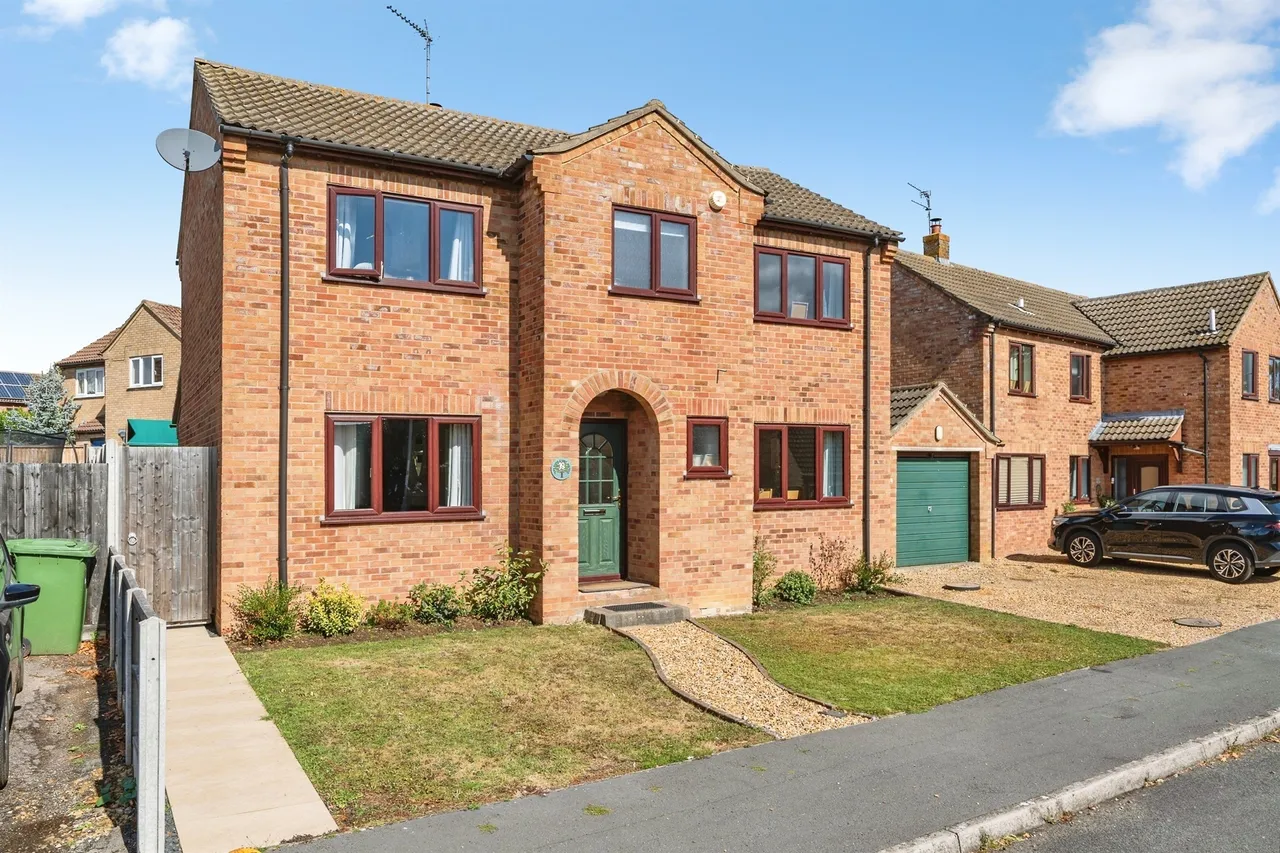 Grove Way, Ramsey, Huntingdon, photo 2