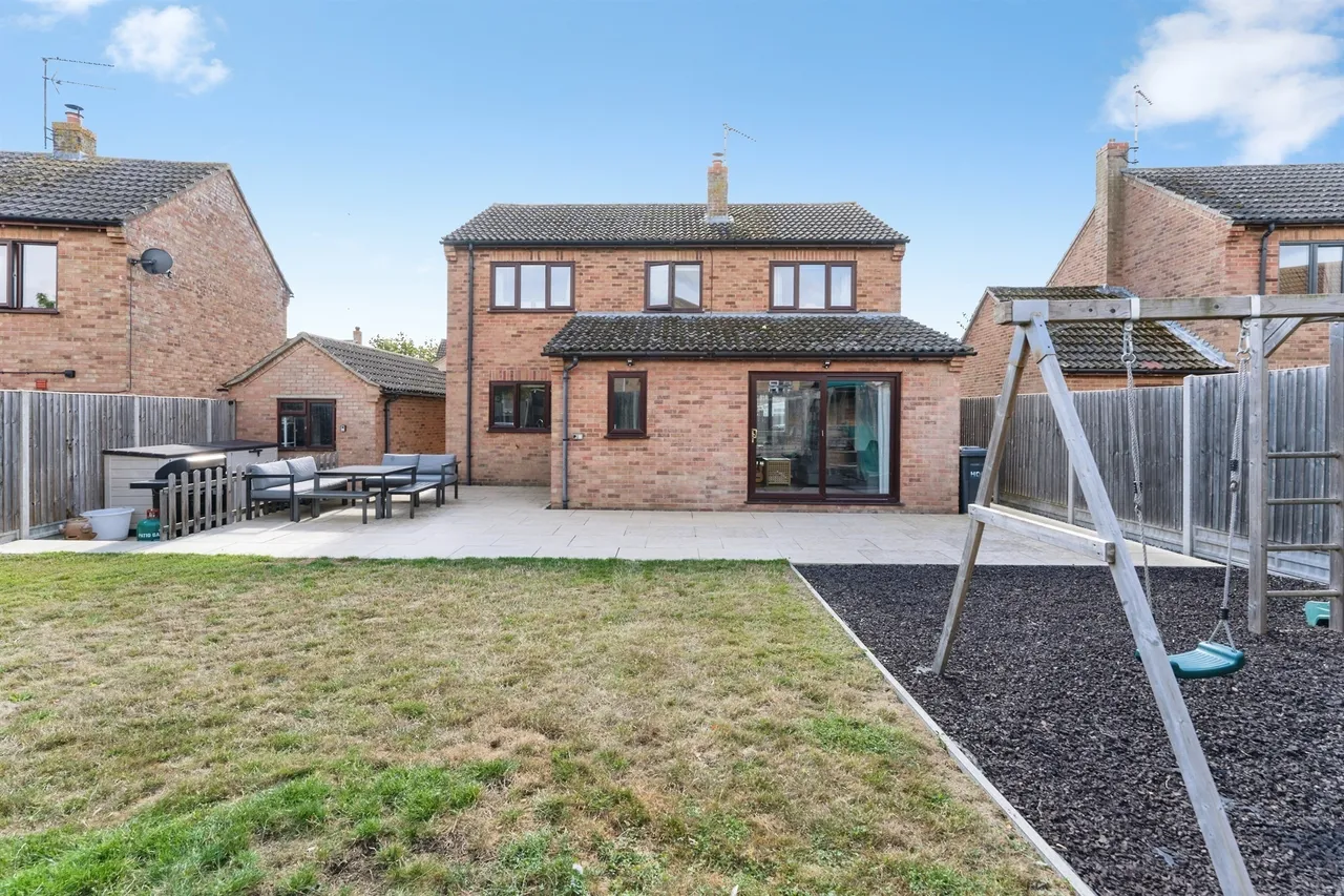 Grove Way, Ramsey, Huntingdon, photo 3
