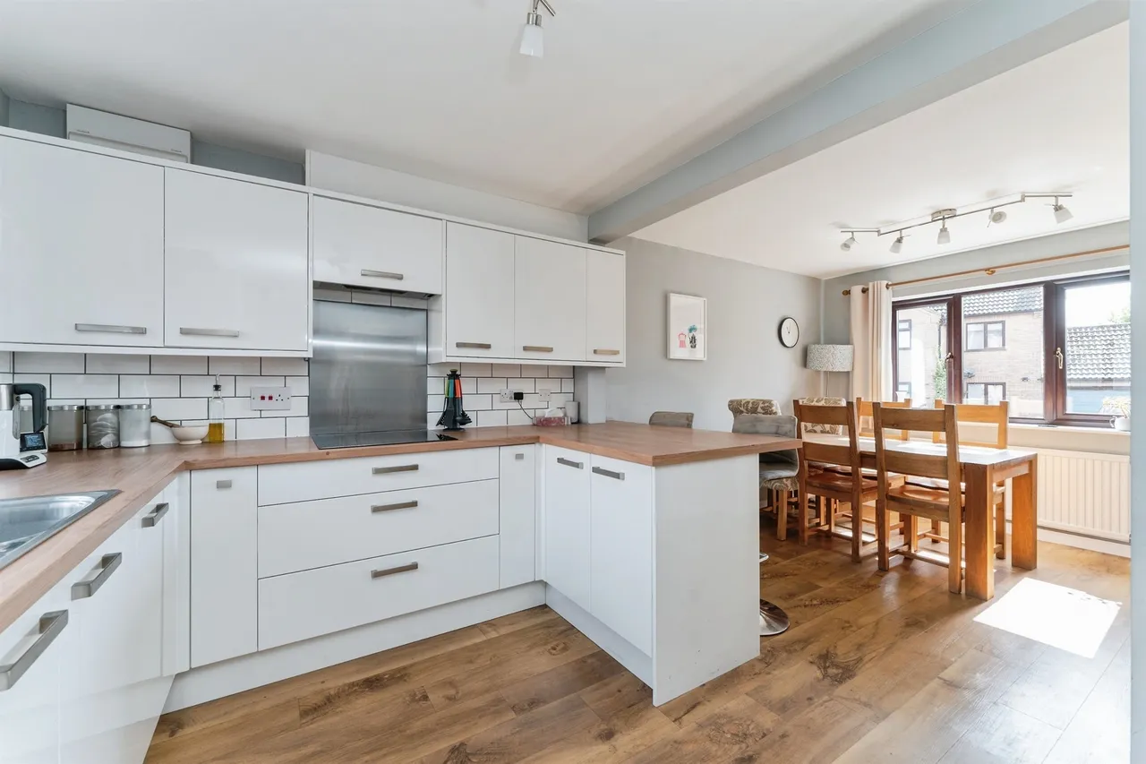 Grove Way, Ramsey, Huntingdon, photo 9