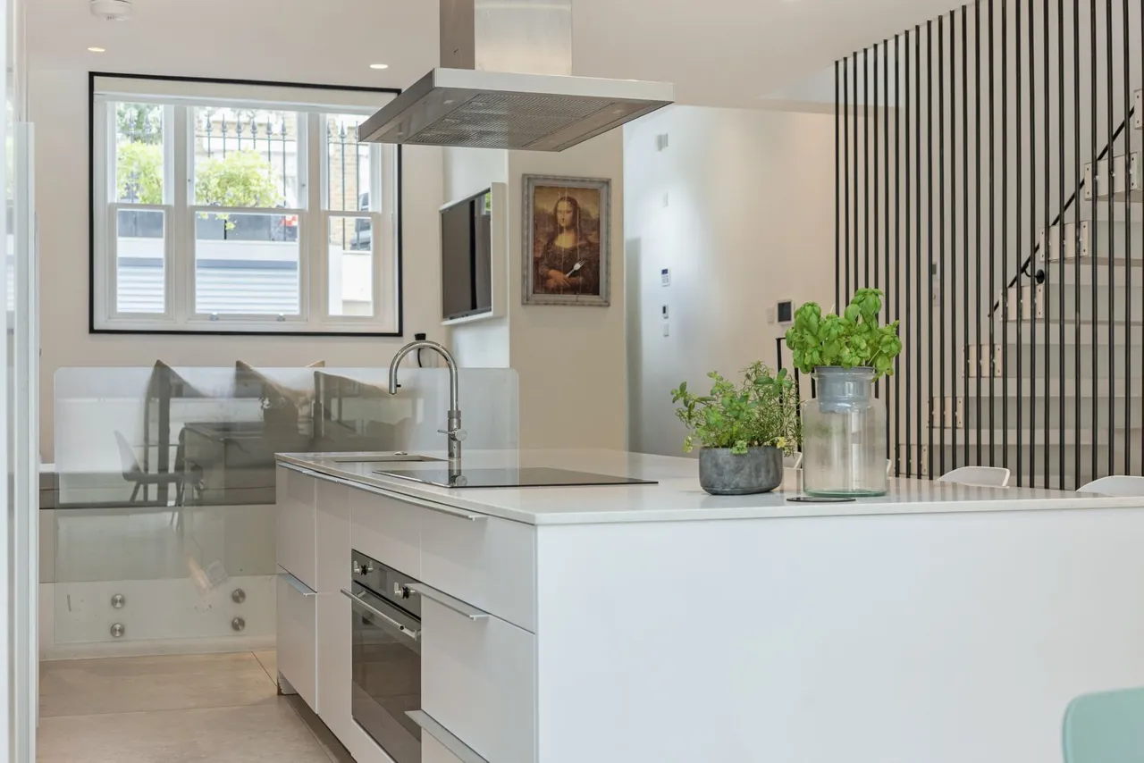 Waterford Road, Fulham, London, SW6 2DR, photo 5