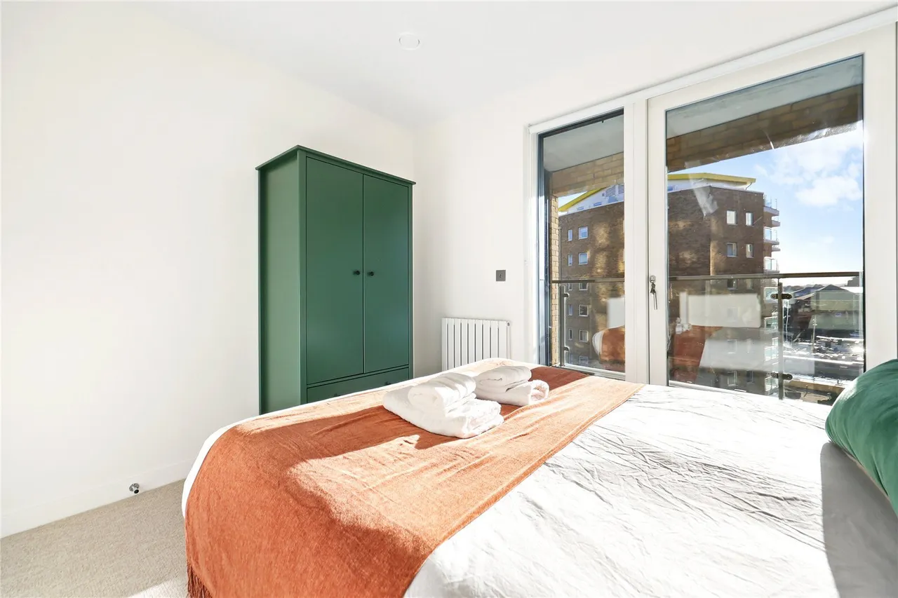 Vitruvian Court, Limehouse Basin, E14, photo 8
