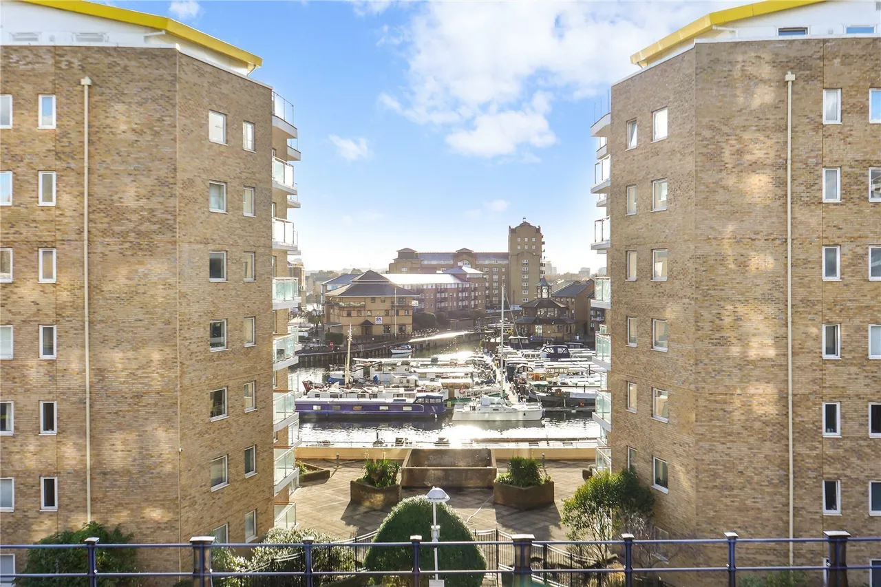 Vitruvian Court, Limehouse Basin, E14, photo 22