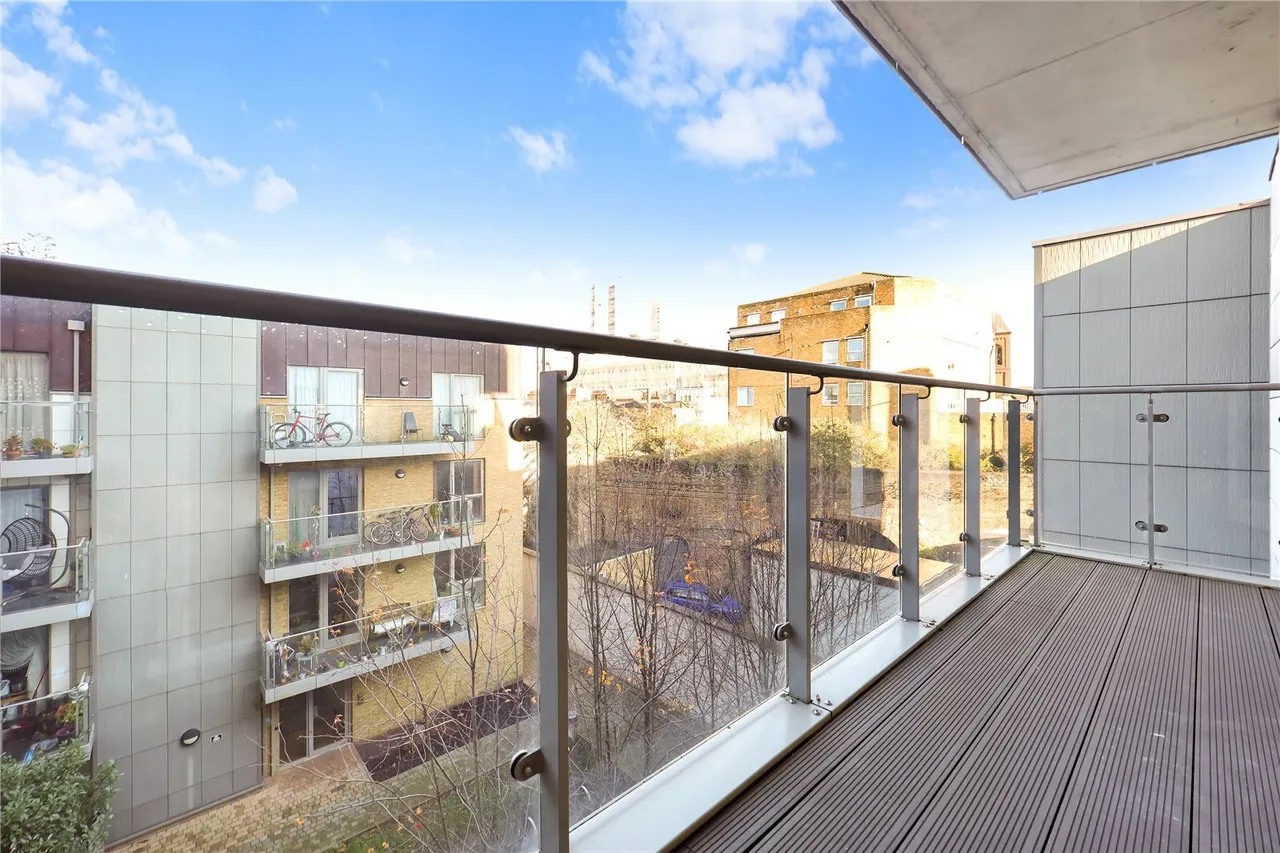Vitruvian Court, Limehouse Basin, E14, photo 31