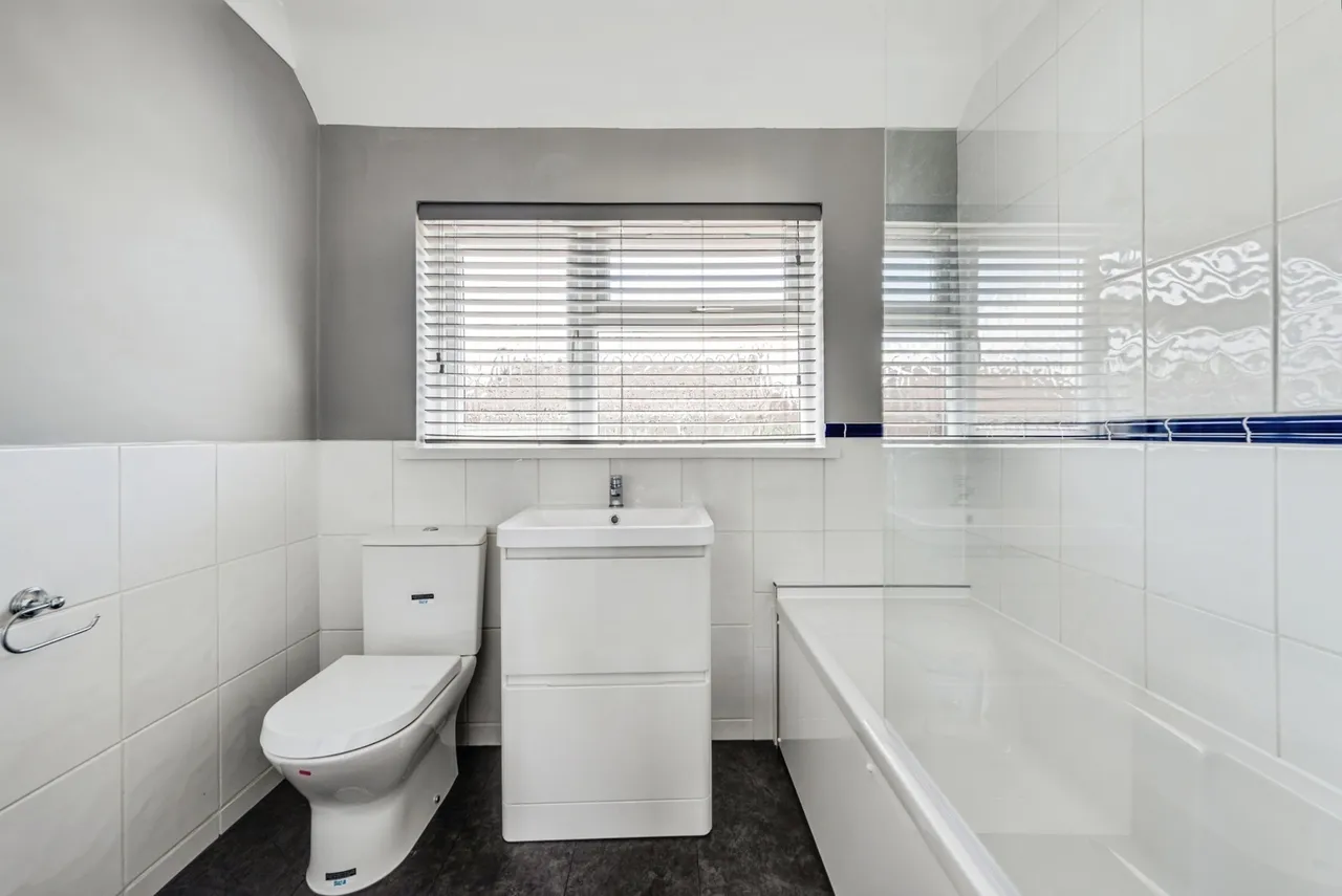Marston Avenue, Swindon, Wiltshire, SN2, photo 14