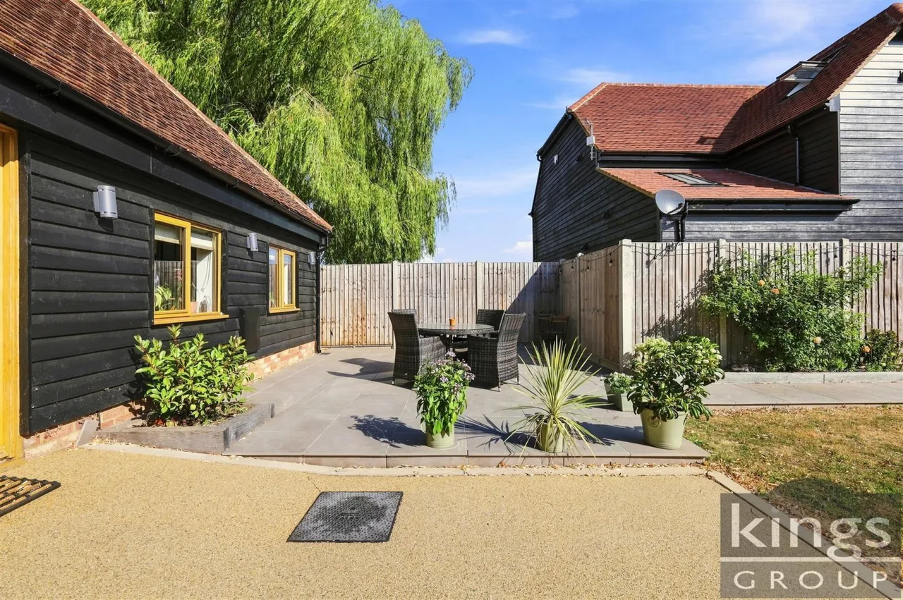 Threshers Bush, Harlow, photo 20