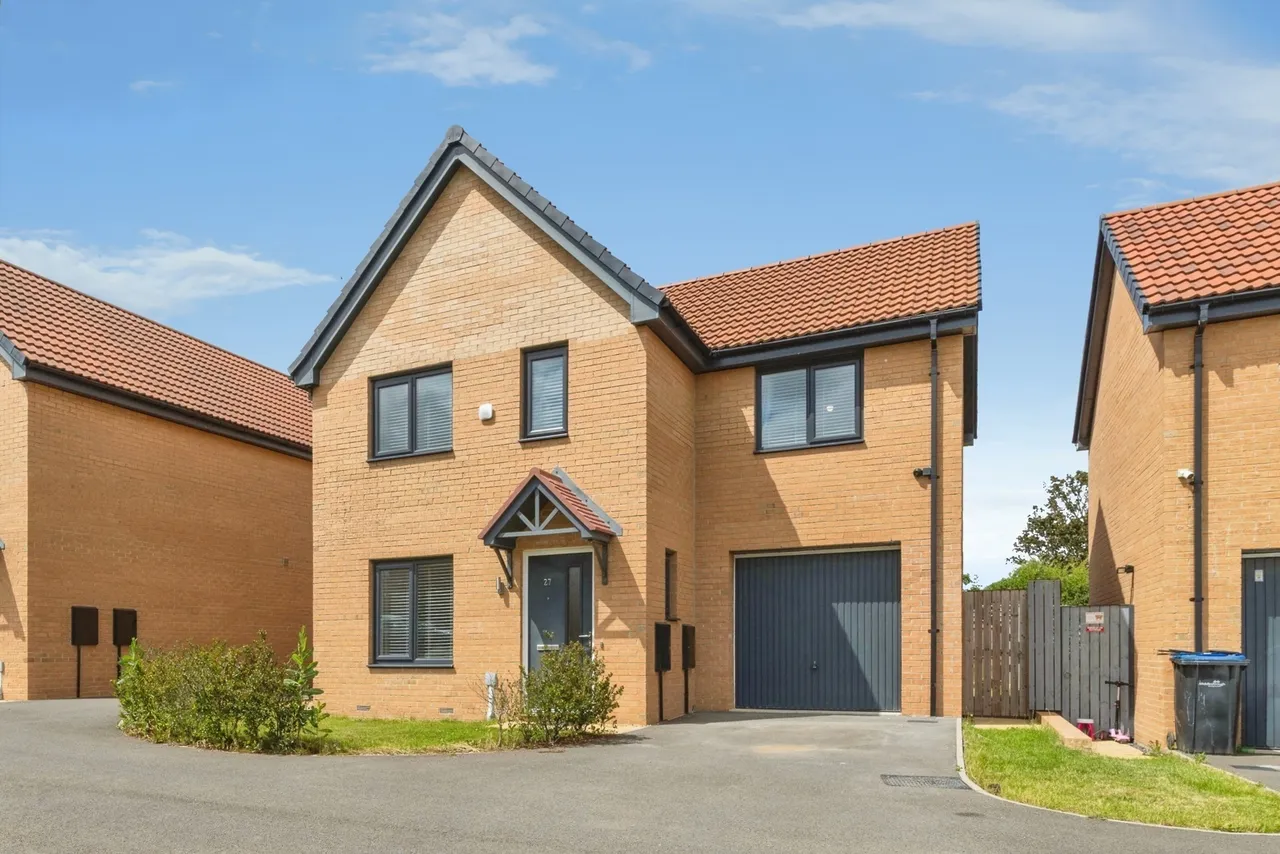 4 bed house for sale — Parnaby Way, Hemlington, Middlesbrough, North Yorkshire, TS8